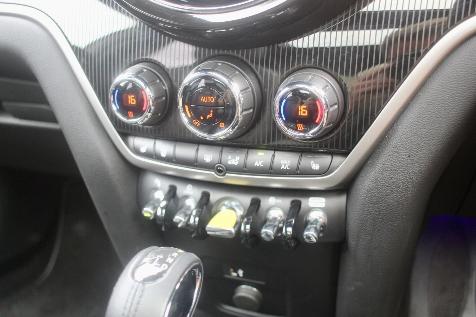 Mini Countryman view 18