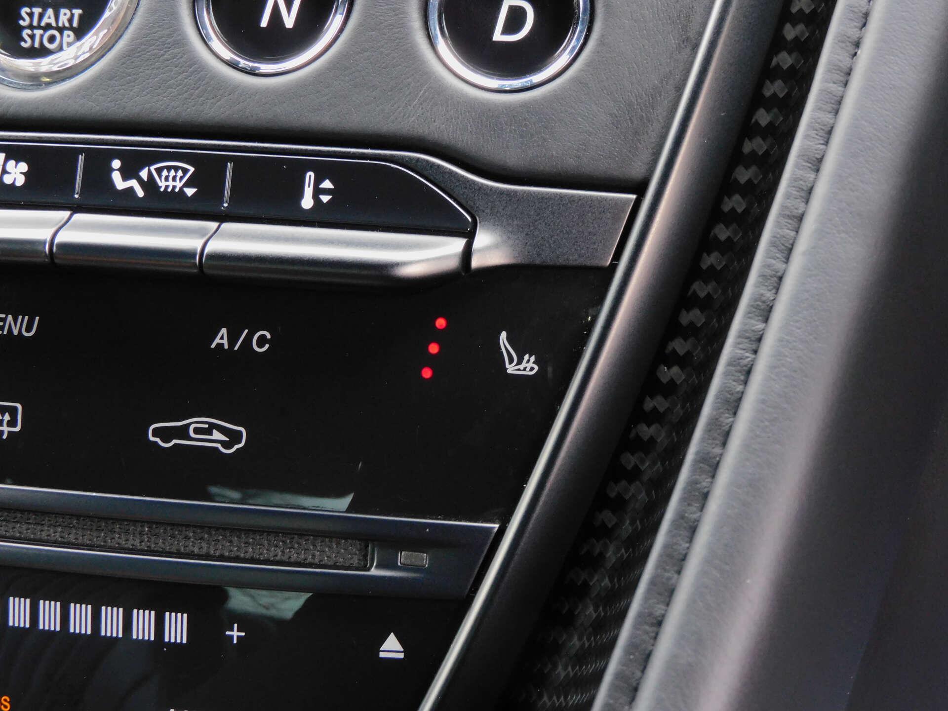Aston Martin DB11 view 41