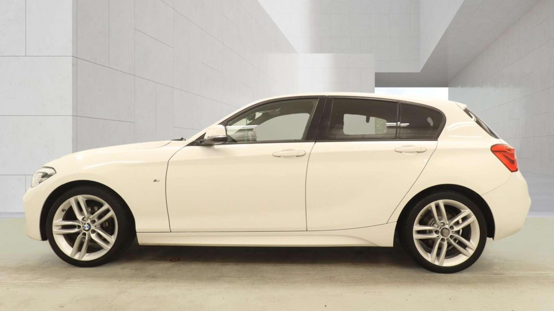 BMW 1 Series view 11