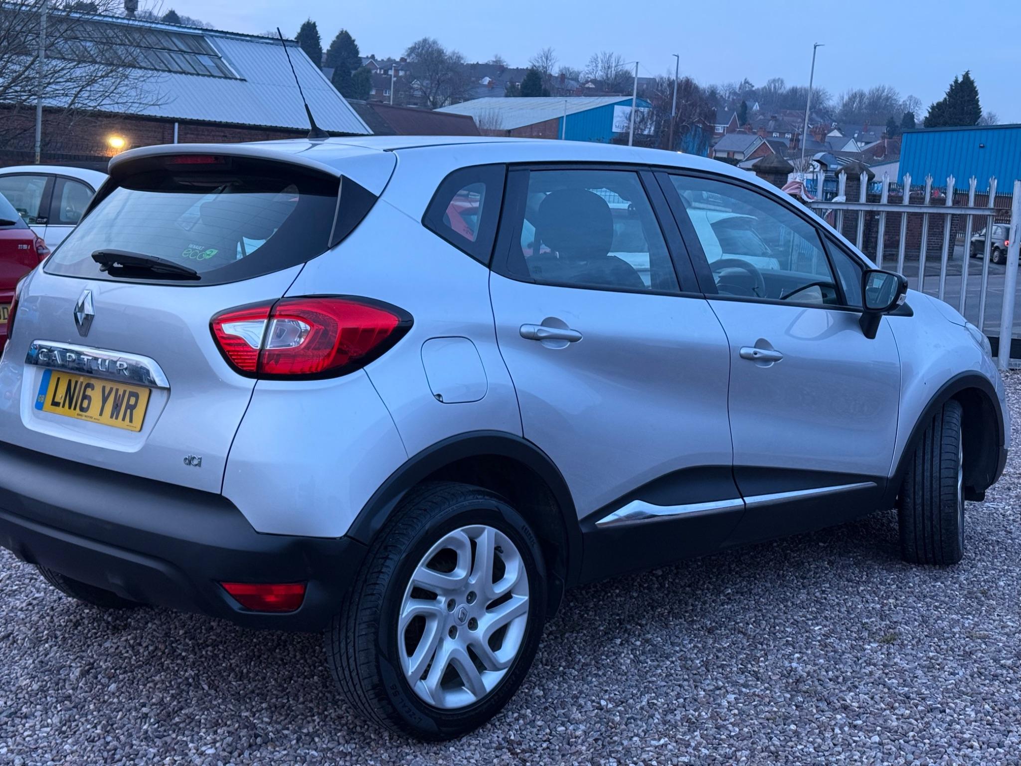Renault Captur view 10