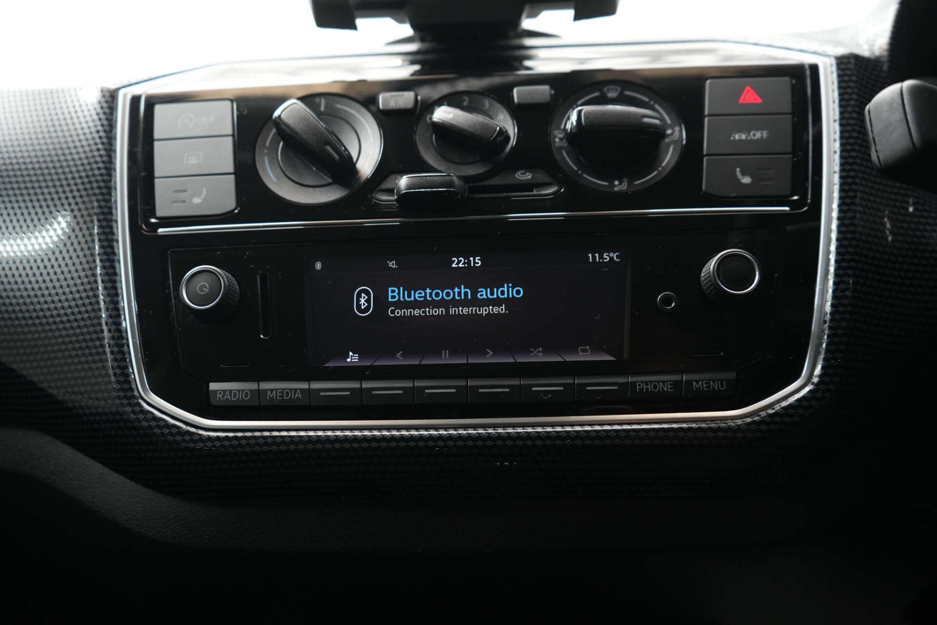 Volkswagen Up! view 24