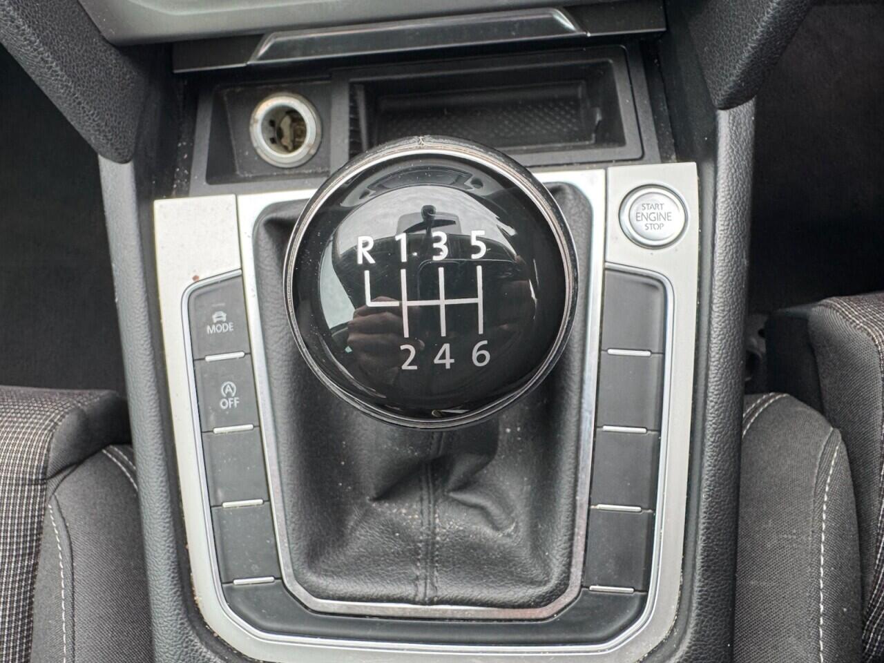 Volkswagen Passat view 59
