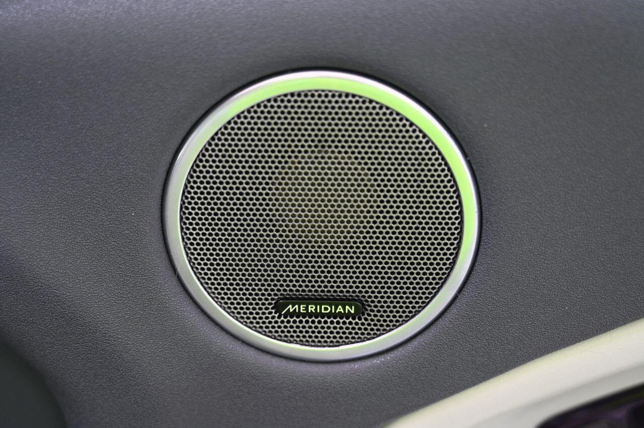 Land Rover Range Rover Evoque view 30