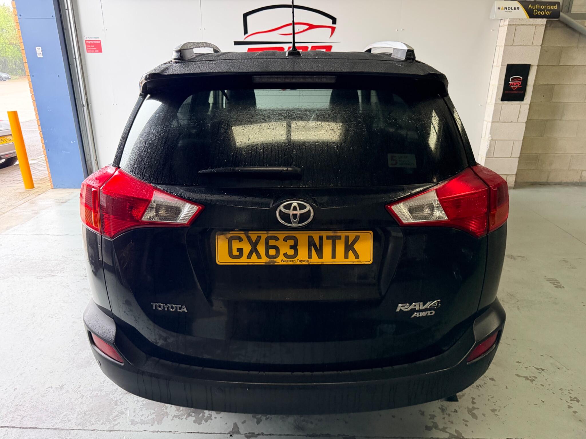 Toyota RAV4 view 38