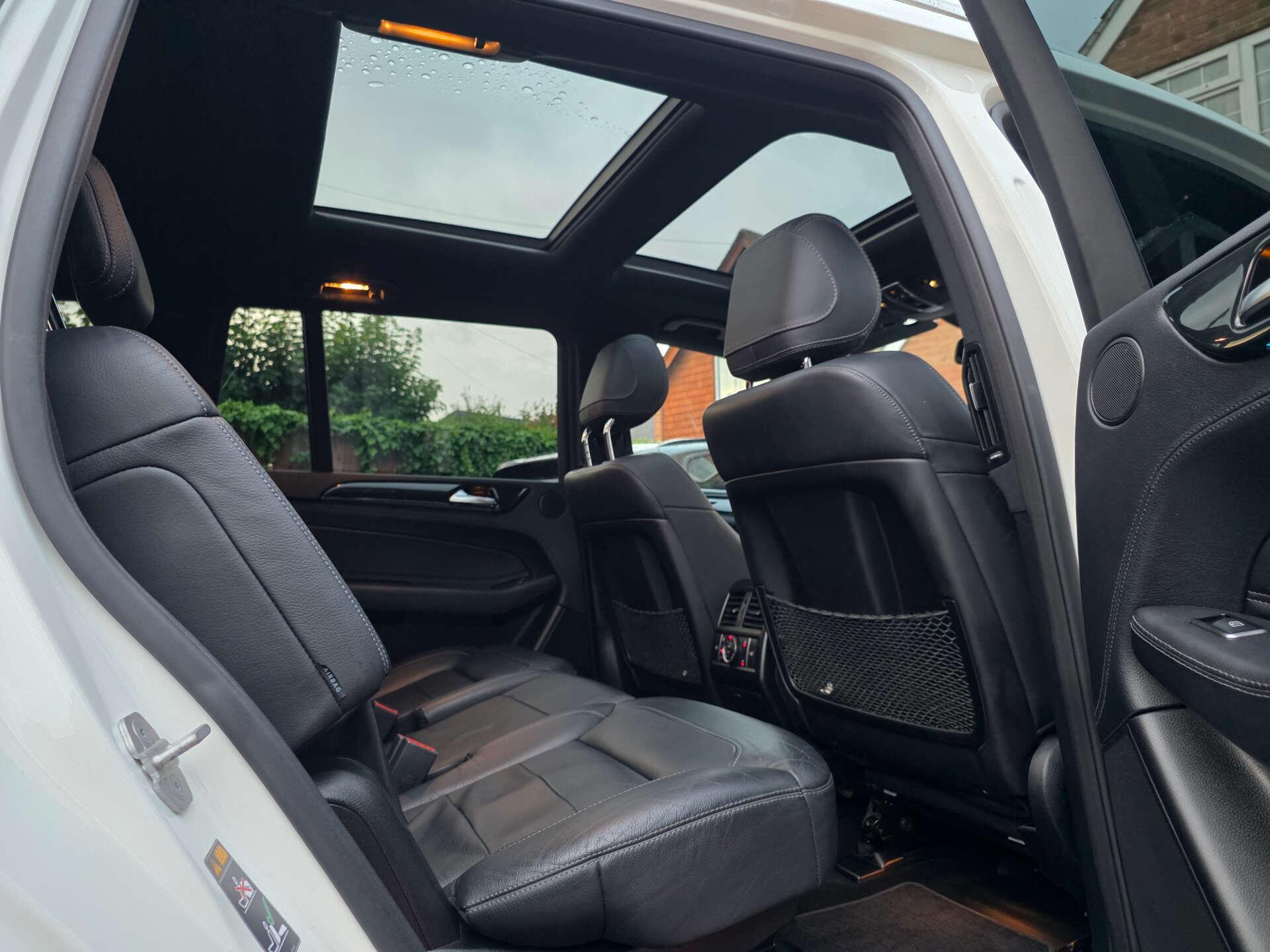 Mercedes-Benz GLS view 19