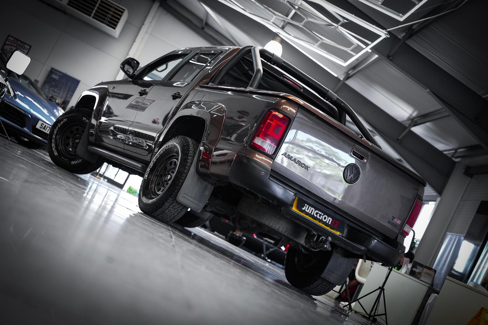 Volkswagen Amarok view 6