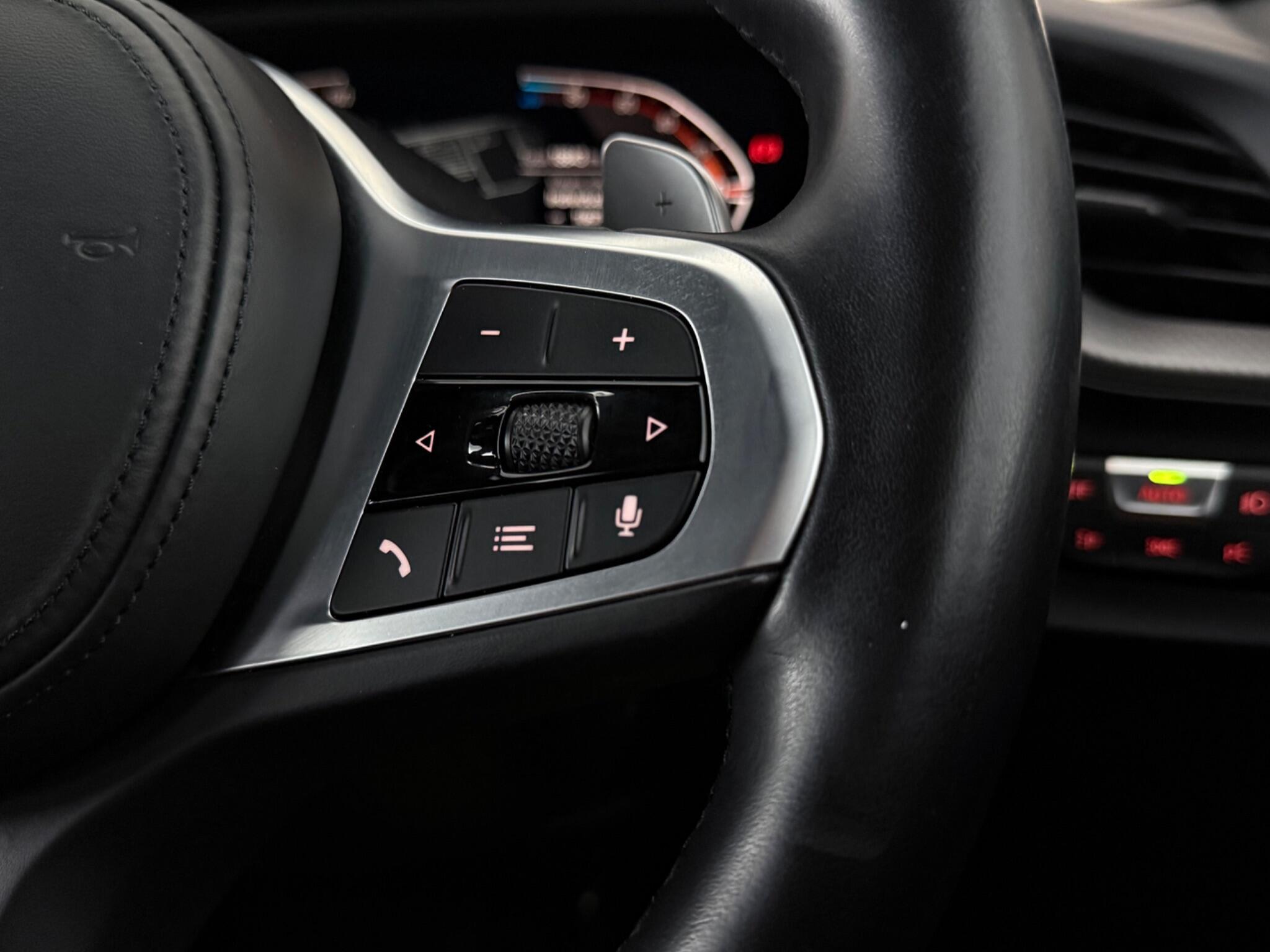 BMW 1 Series view 15