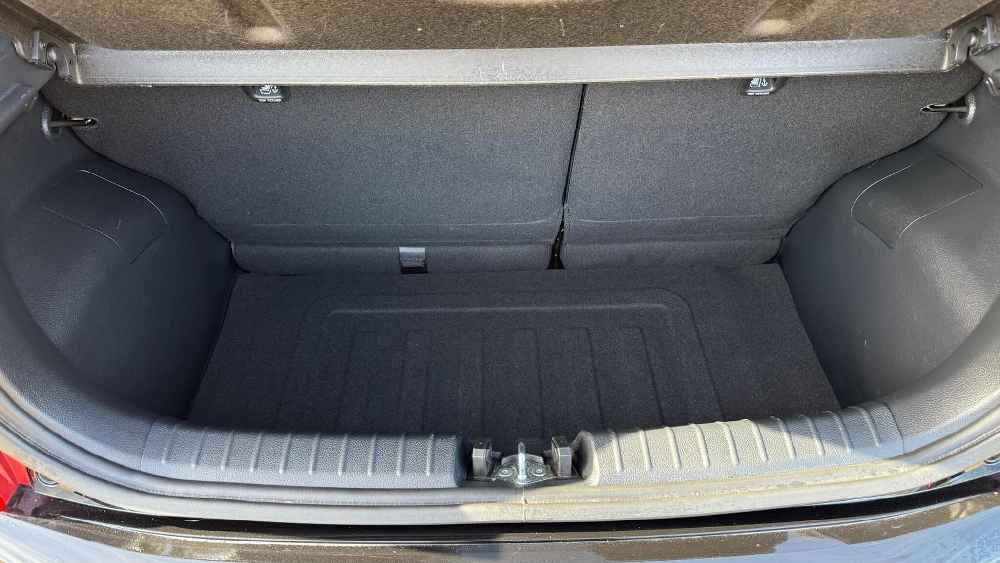 Kia Picanto view 9