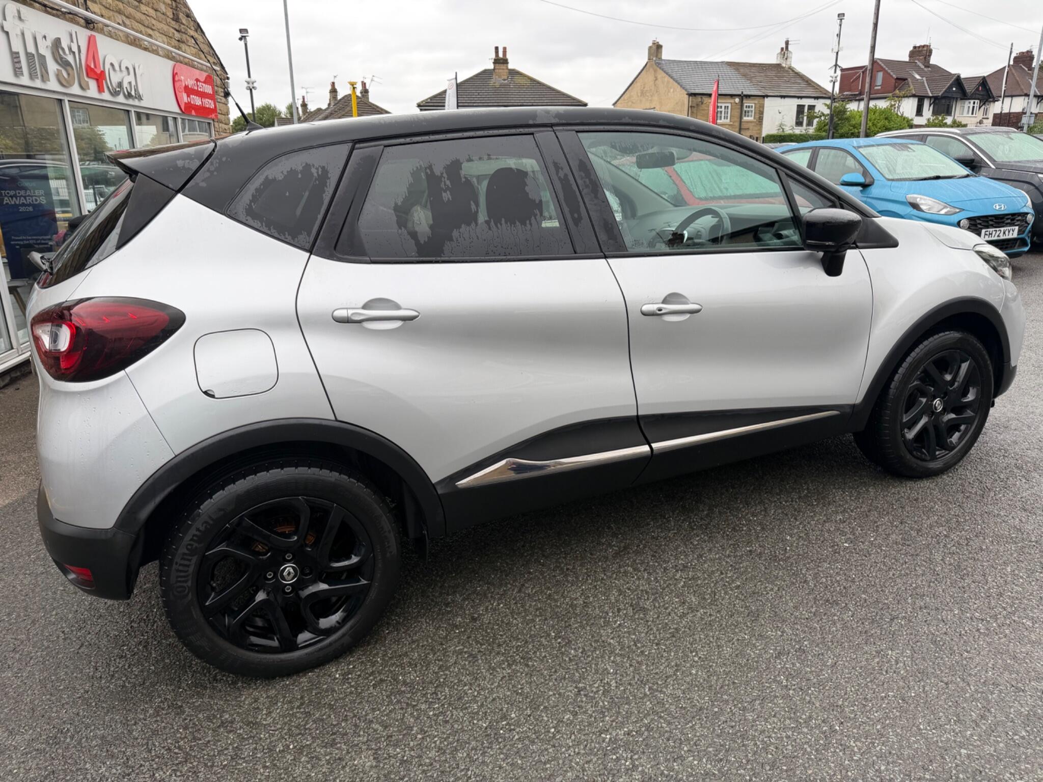 Renault Captur view 18
