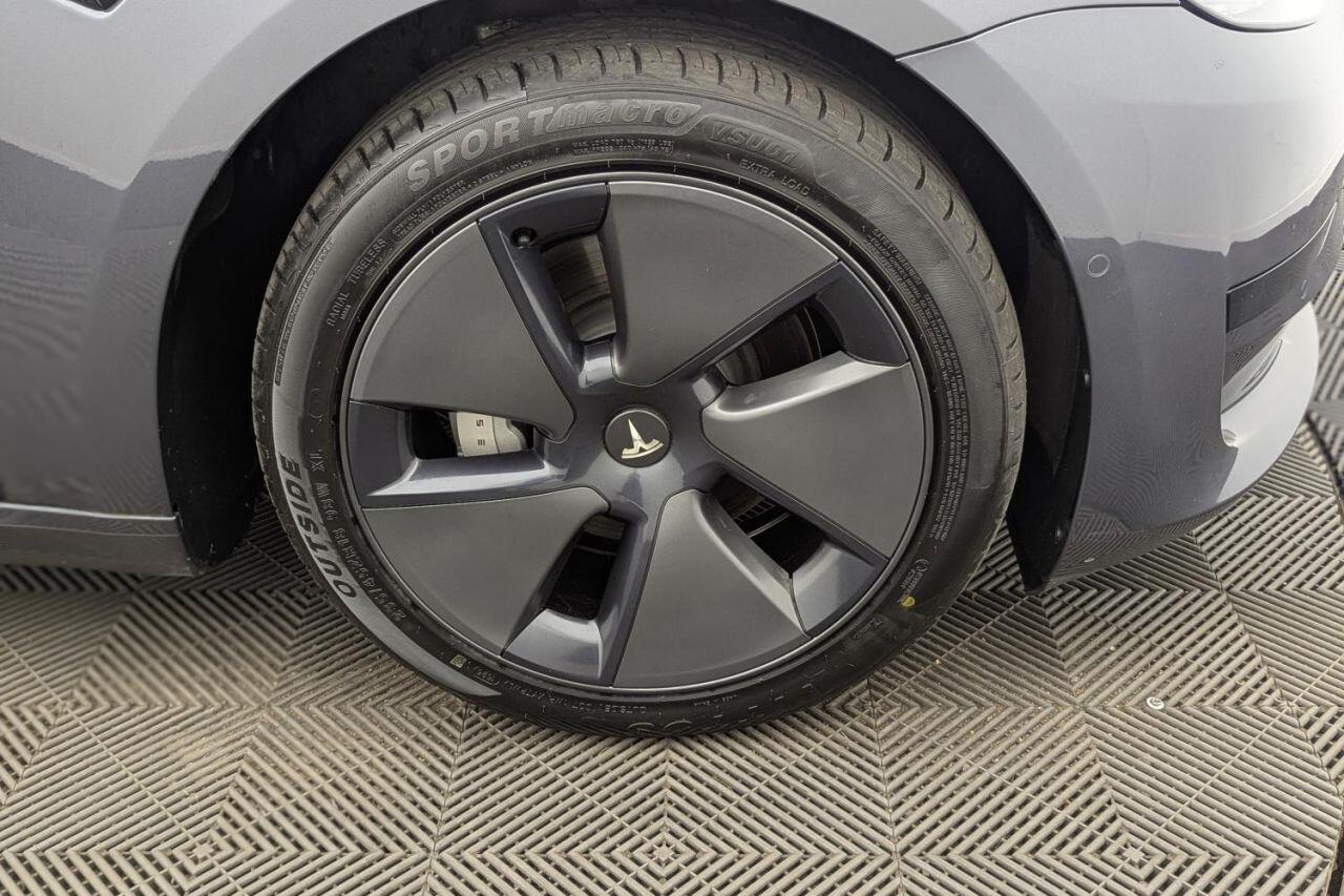 Tesla Model 3 view 51