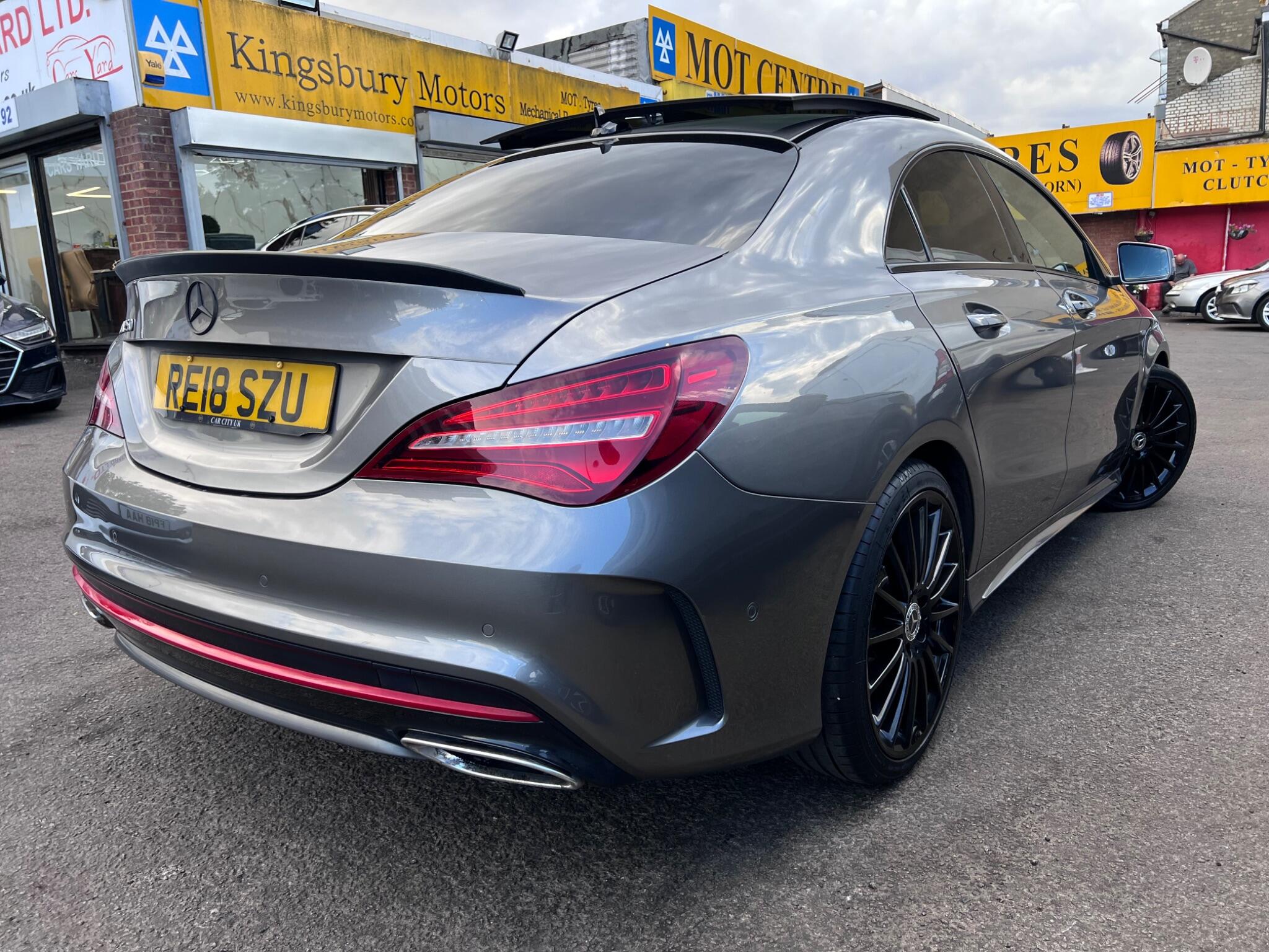 Mercedes-Benz Cla view 10
