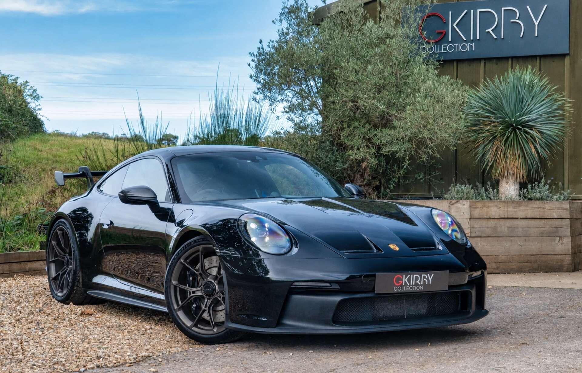 Porsche 911 view 2