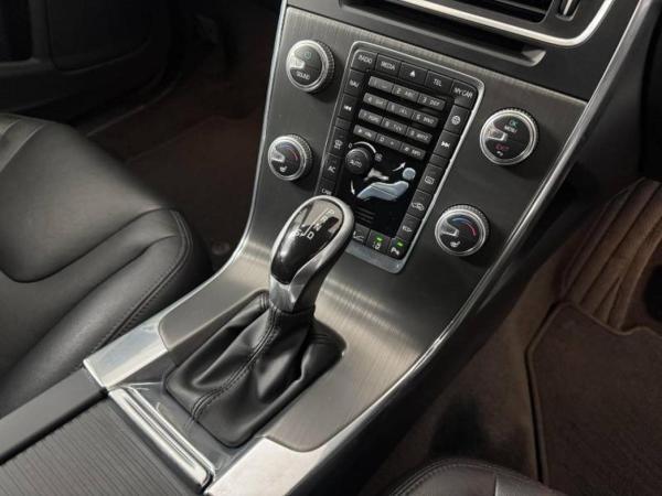 Volvo V60 view 73