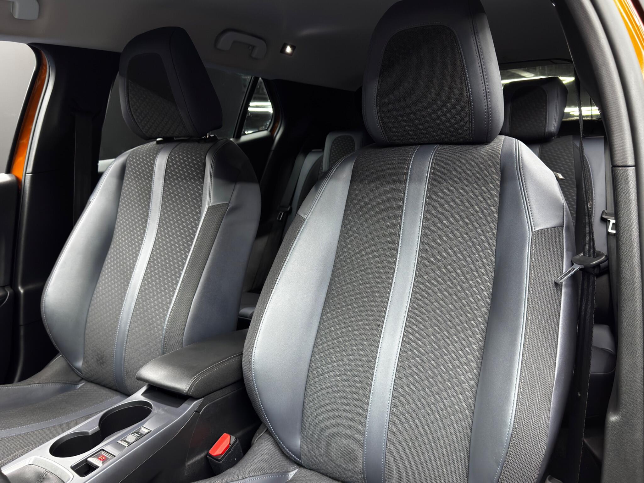 Peugeot 2008 view 14