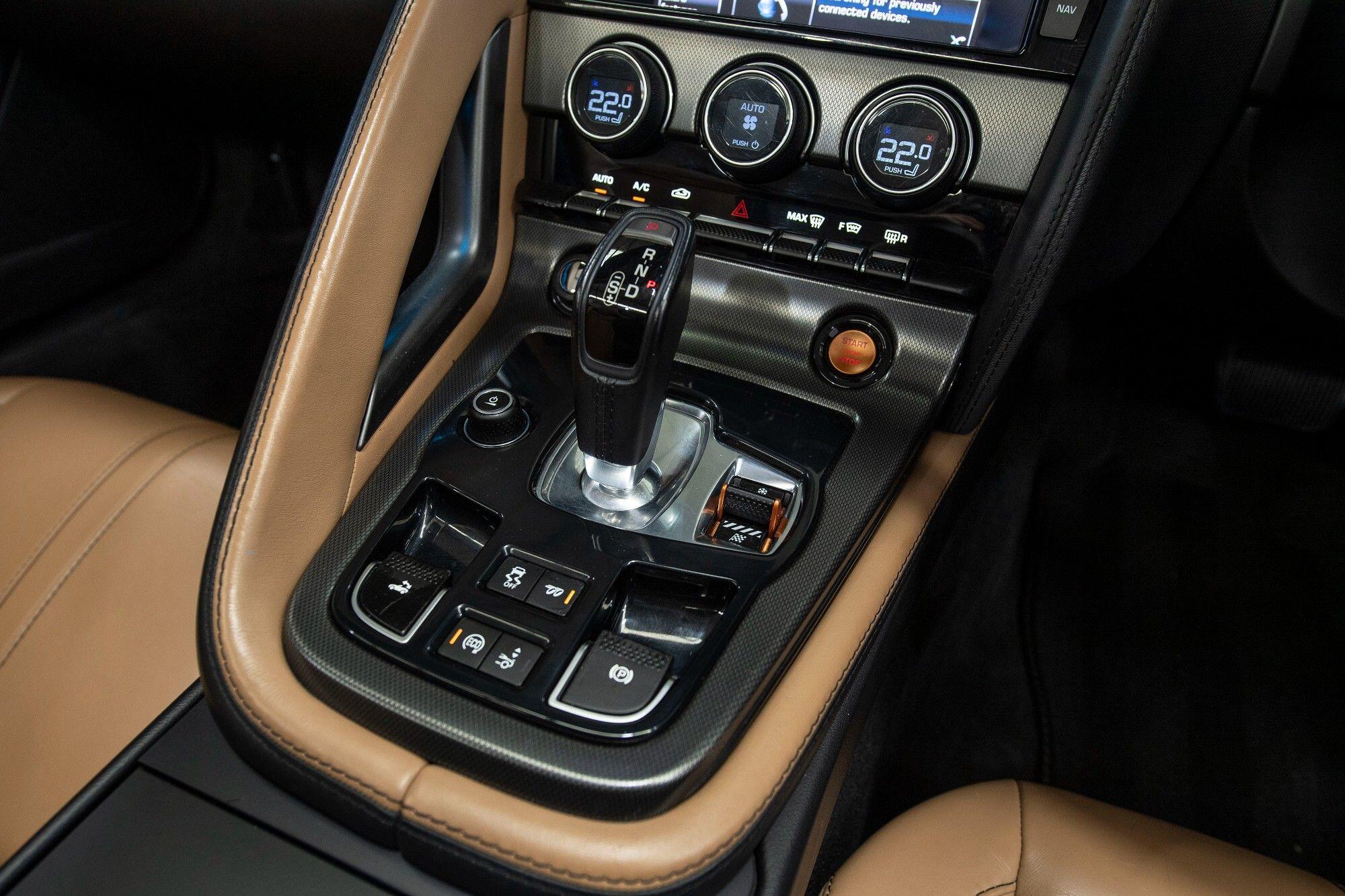 Jaguar F-Type view 30