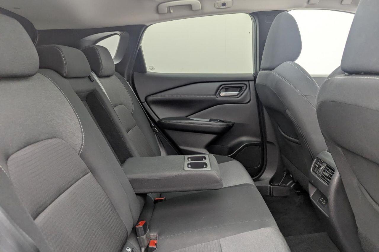 Nissan Qashqai view 18
