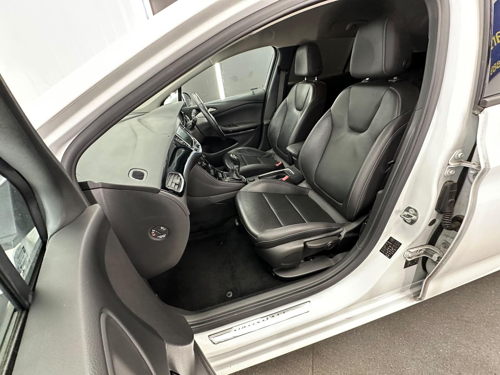Vauxhall Astra view 29