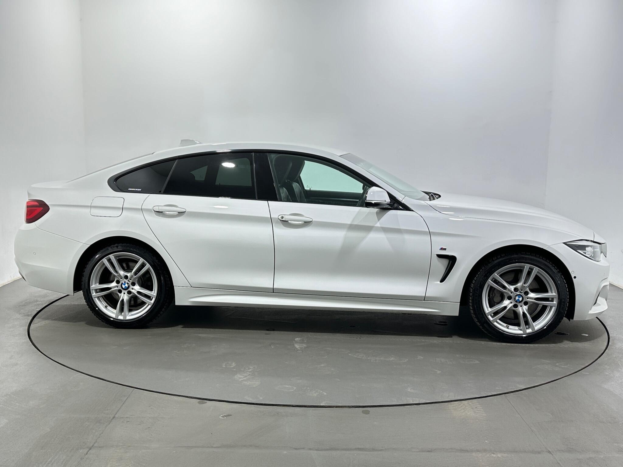 BMW 4 Series view 9