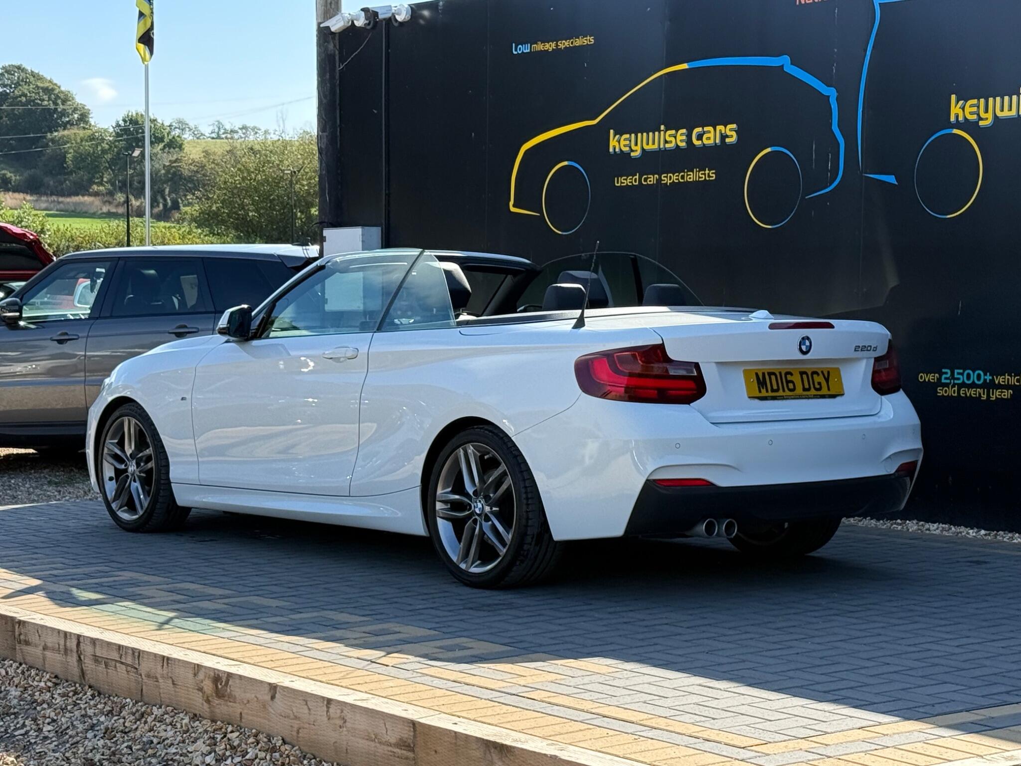 BMW 2 Series view 3