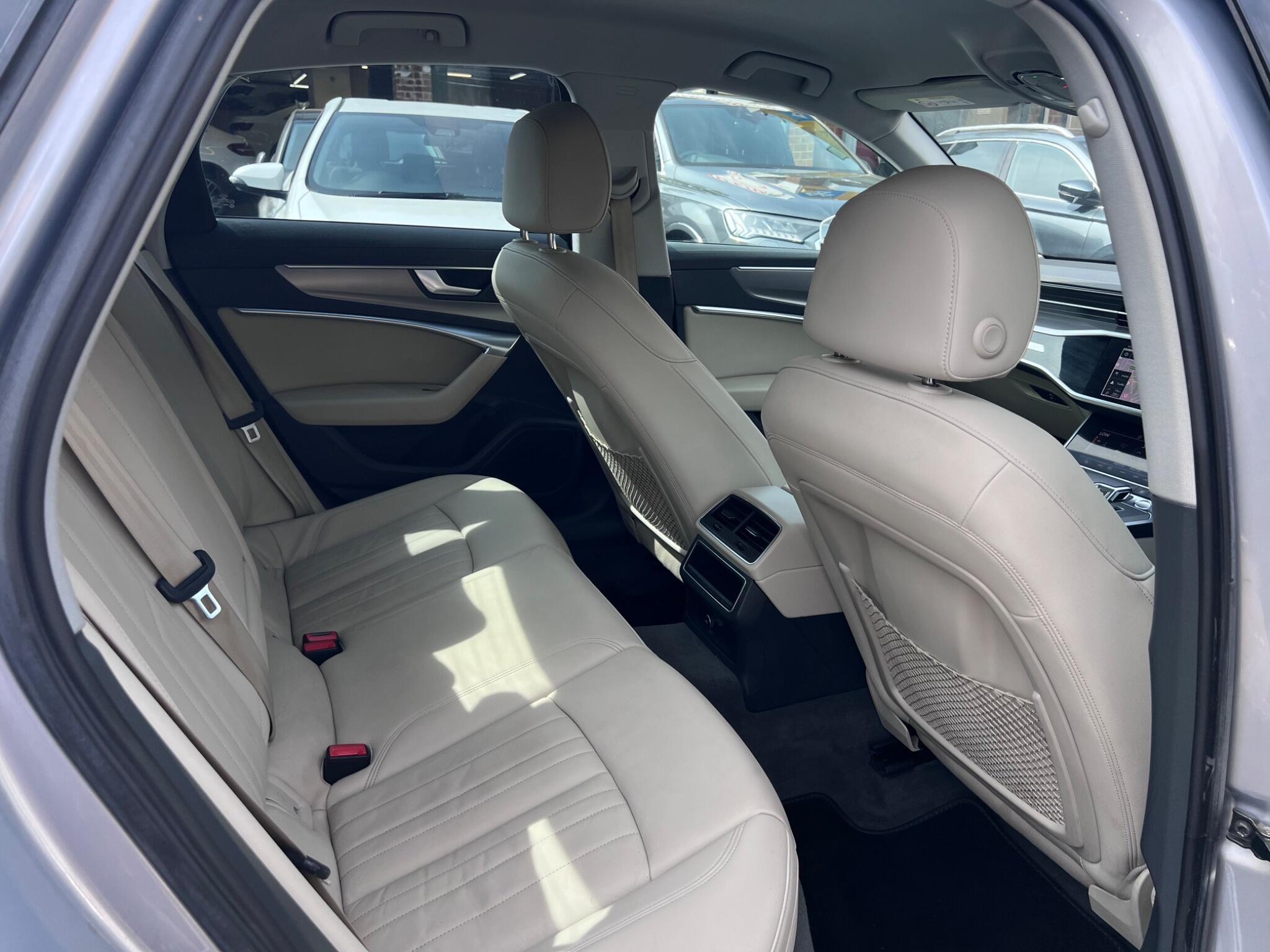 Audi A6 Saloon view 33