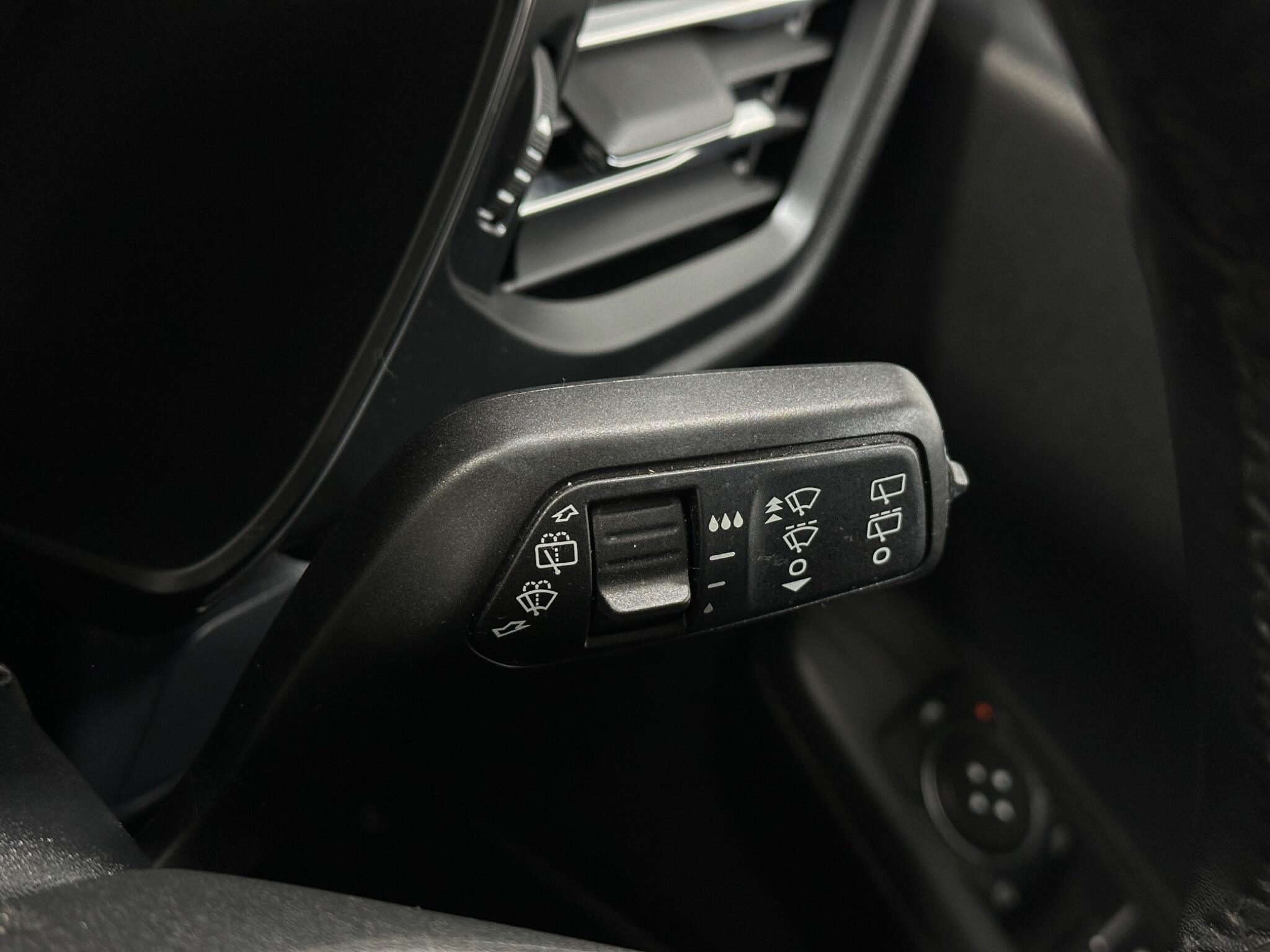 Ford Kuga view 17