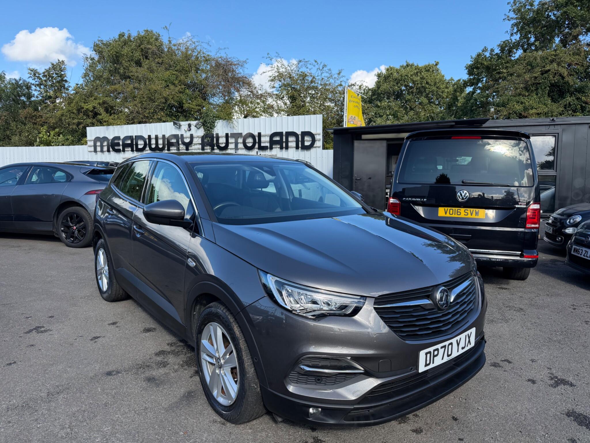 Vauxhall Grandland X view 6