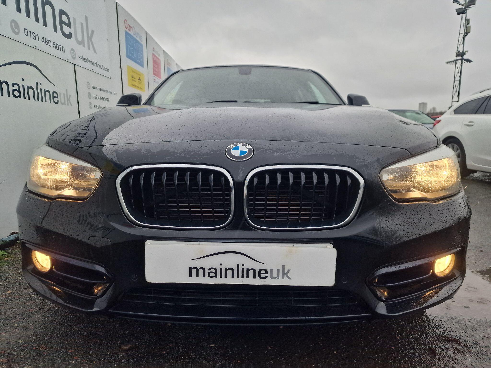 BMW 1 Series view 10