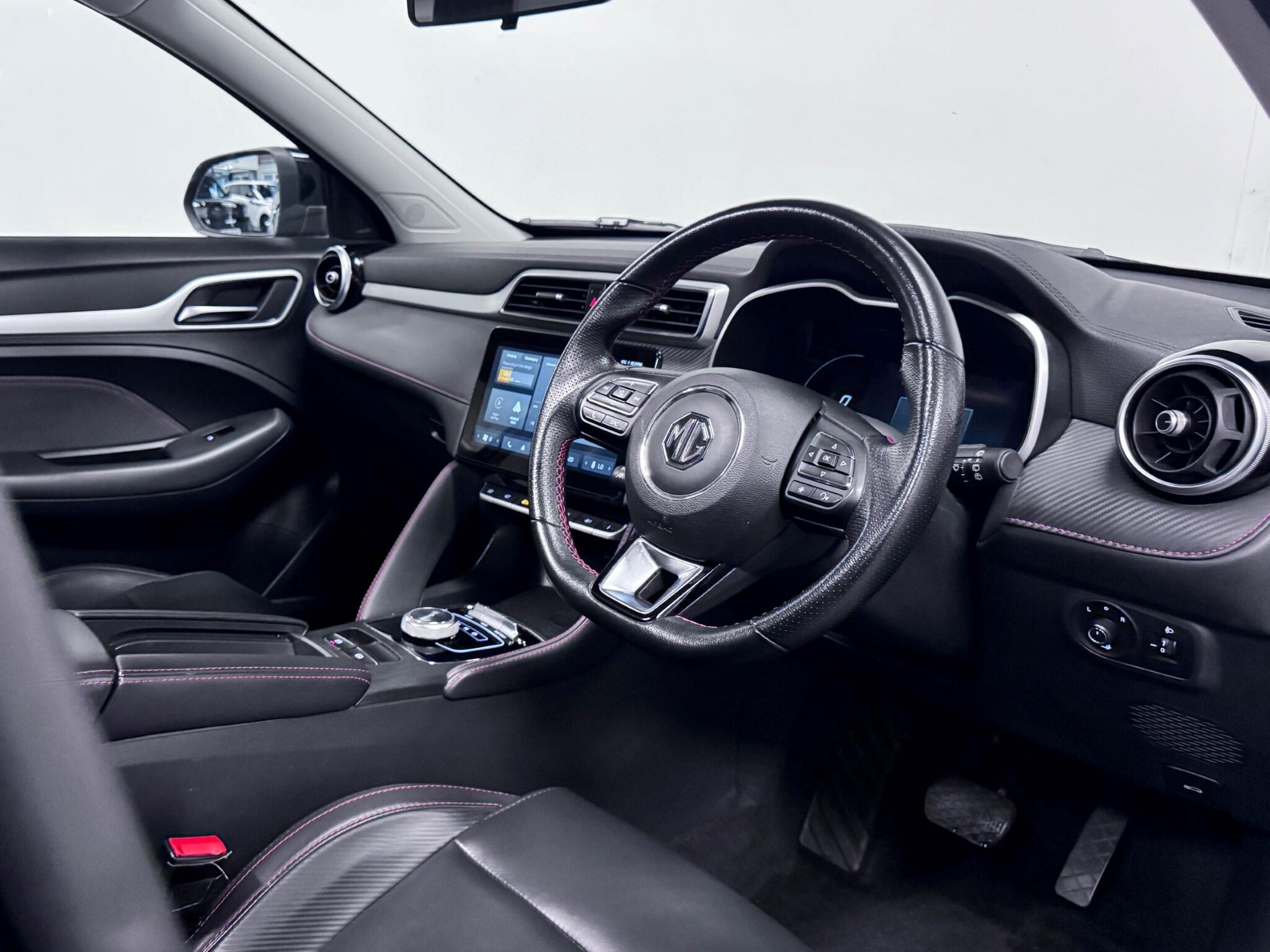 MG MG ZS view 28