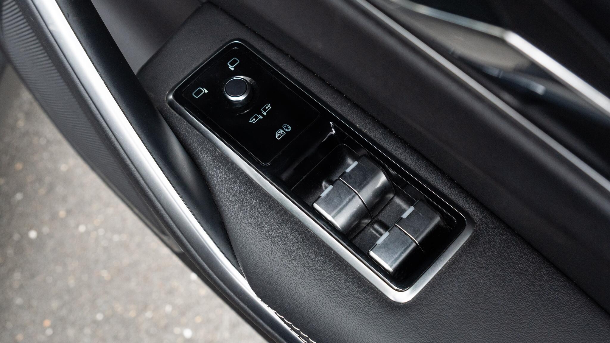 Jaguar F-Pace view 71