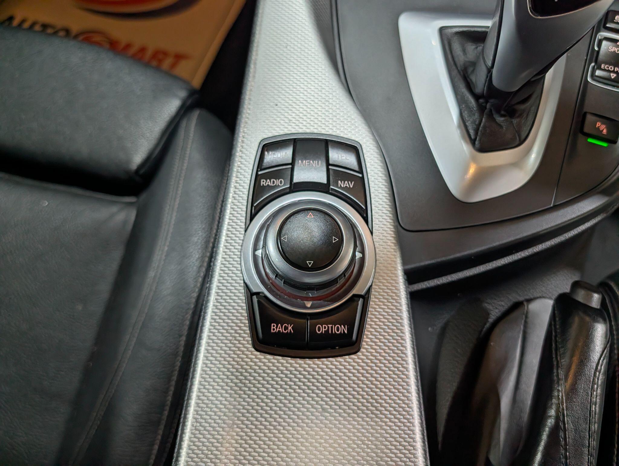 BMW 3 Series view 29