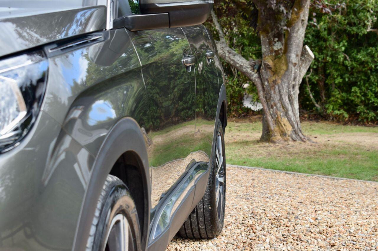 Peugeot 3008 view 16