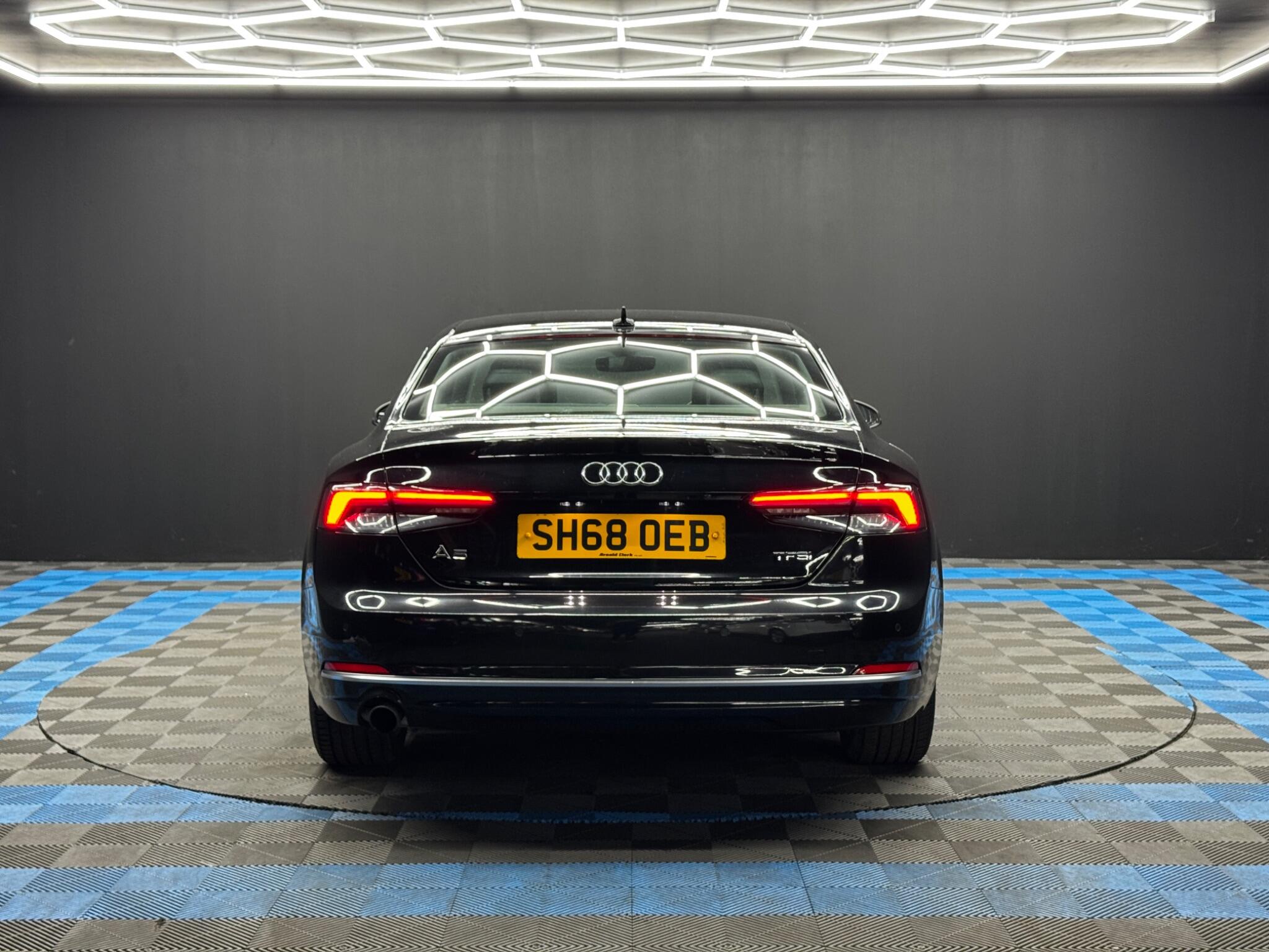 Audi A5 view 6