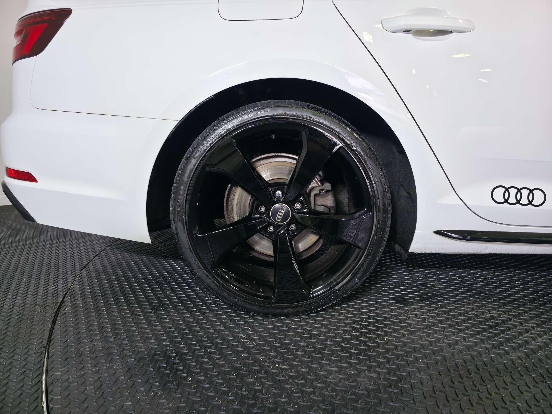 Audi A4 view 62