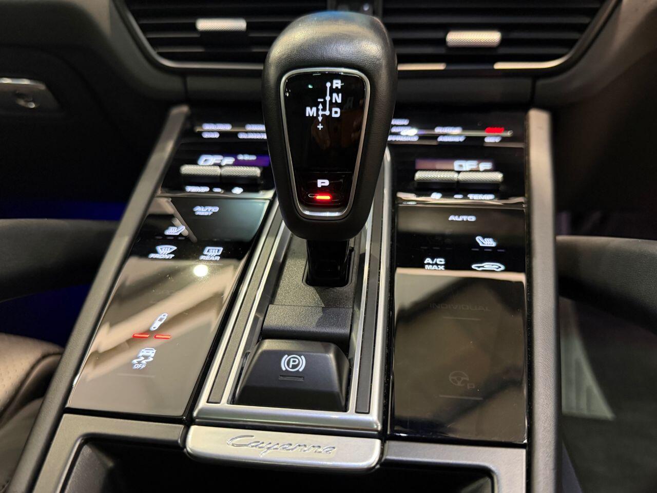 Porsche Cayenne view 28