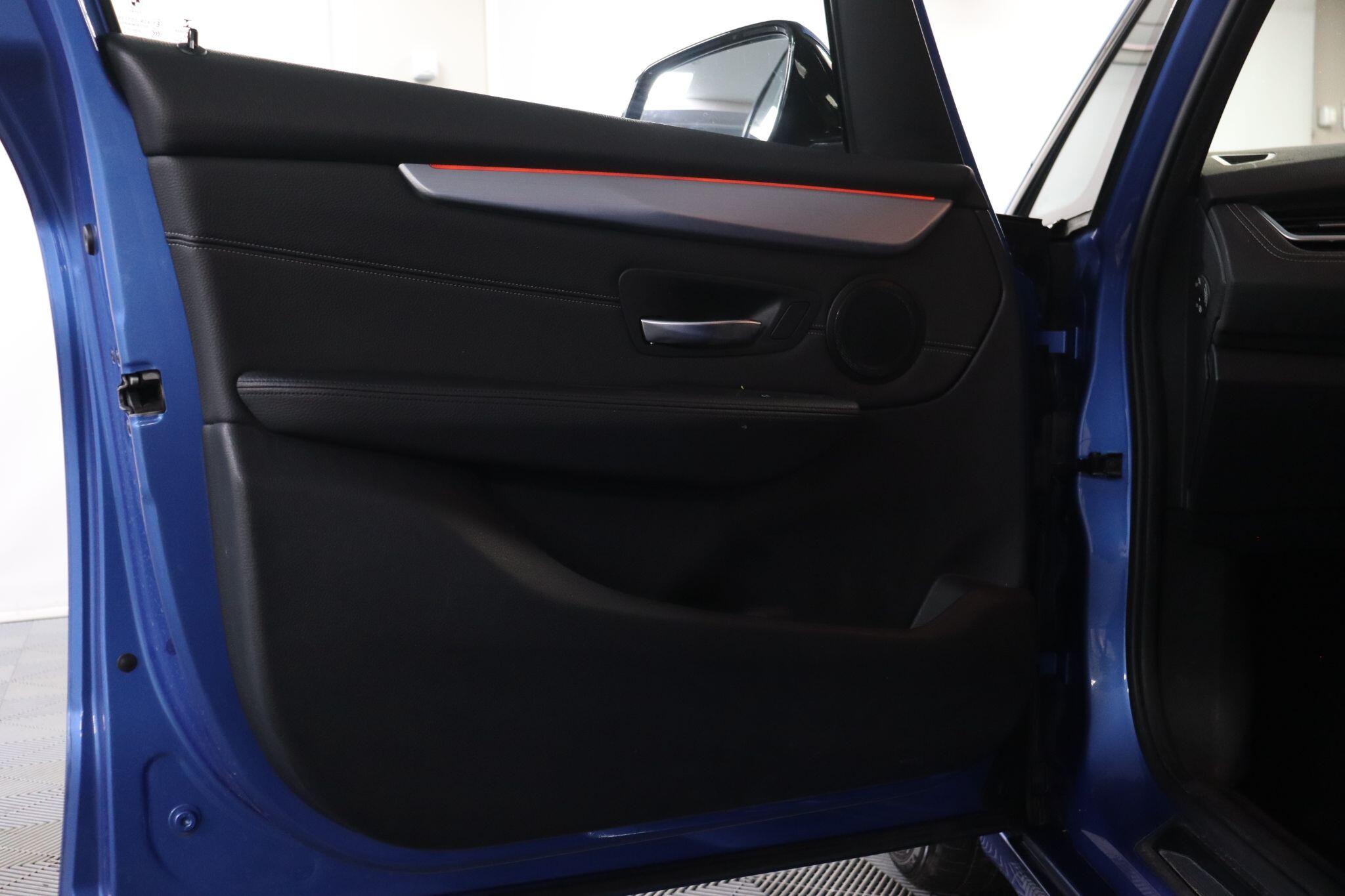 BMW 2 Series Active Tourer view 43