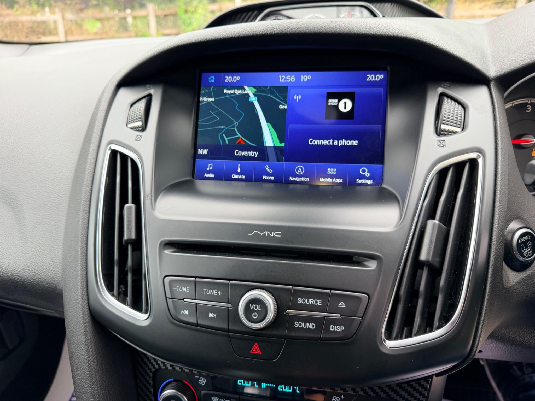 Ford Focus view 42