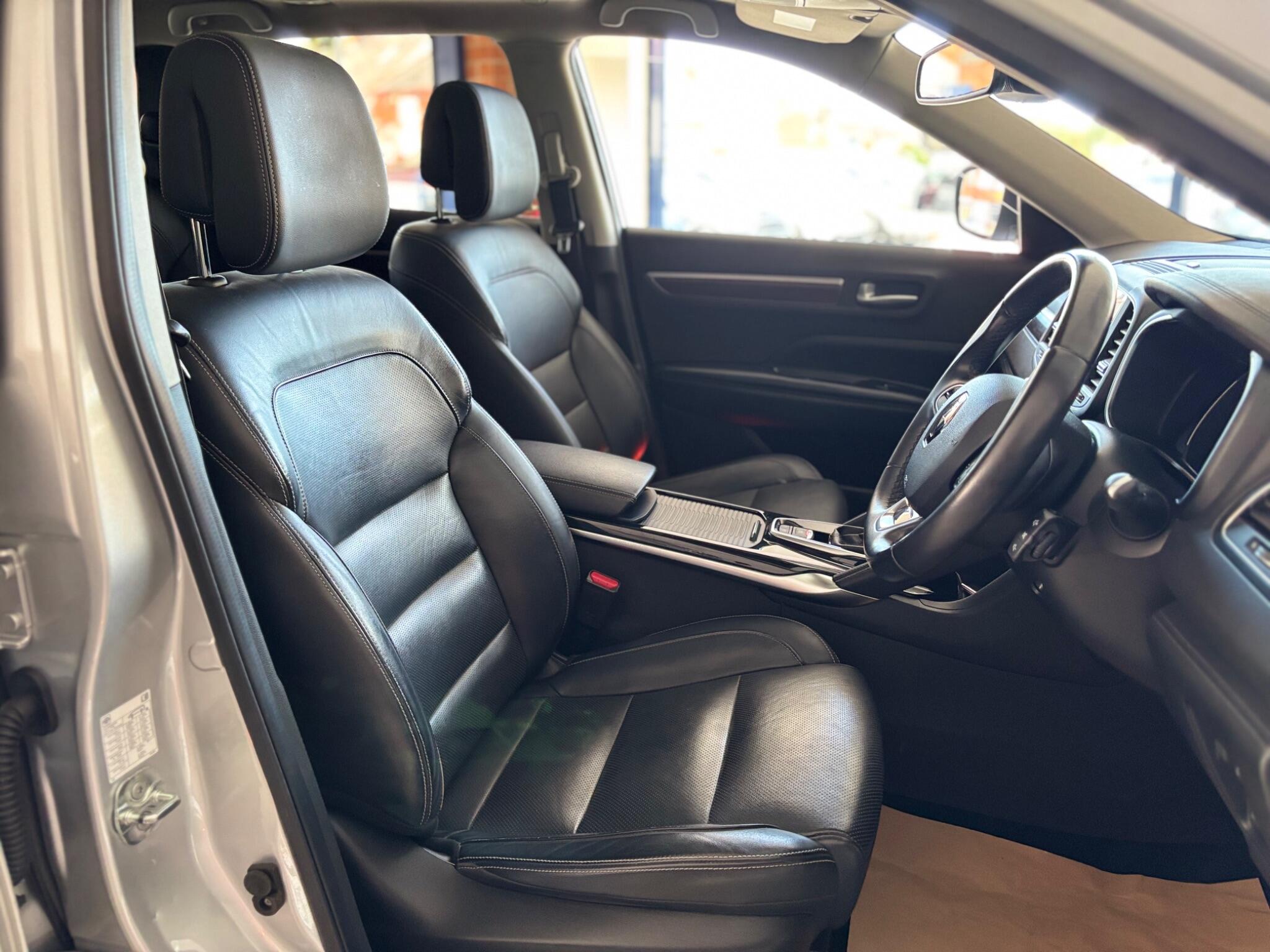 Renault Koleos view 11