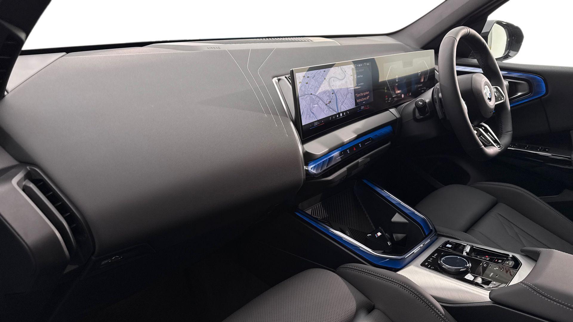 BMW X3 view 7