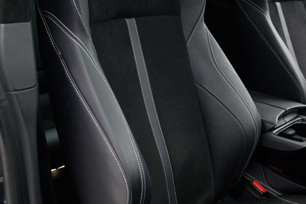 Aston Martin DBX view 19