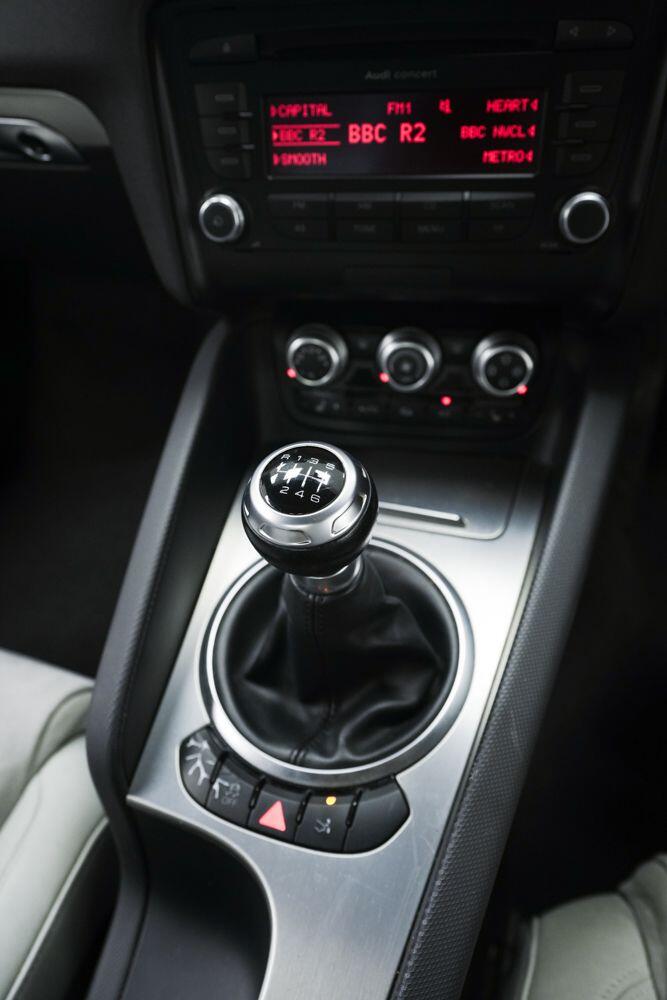 Audi TT view 12
