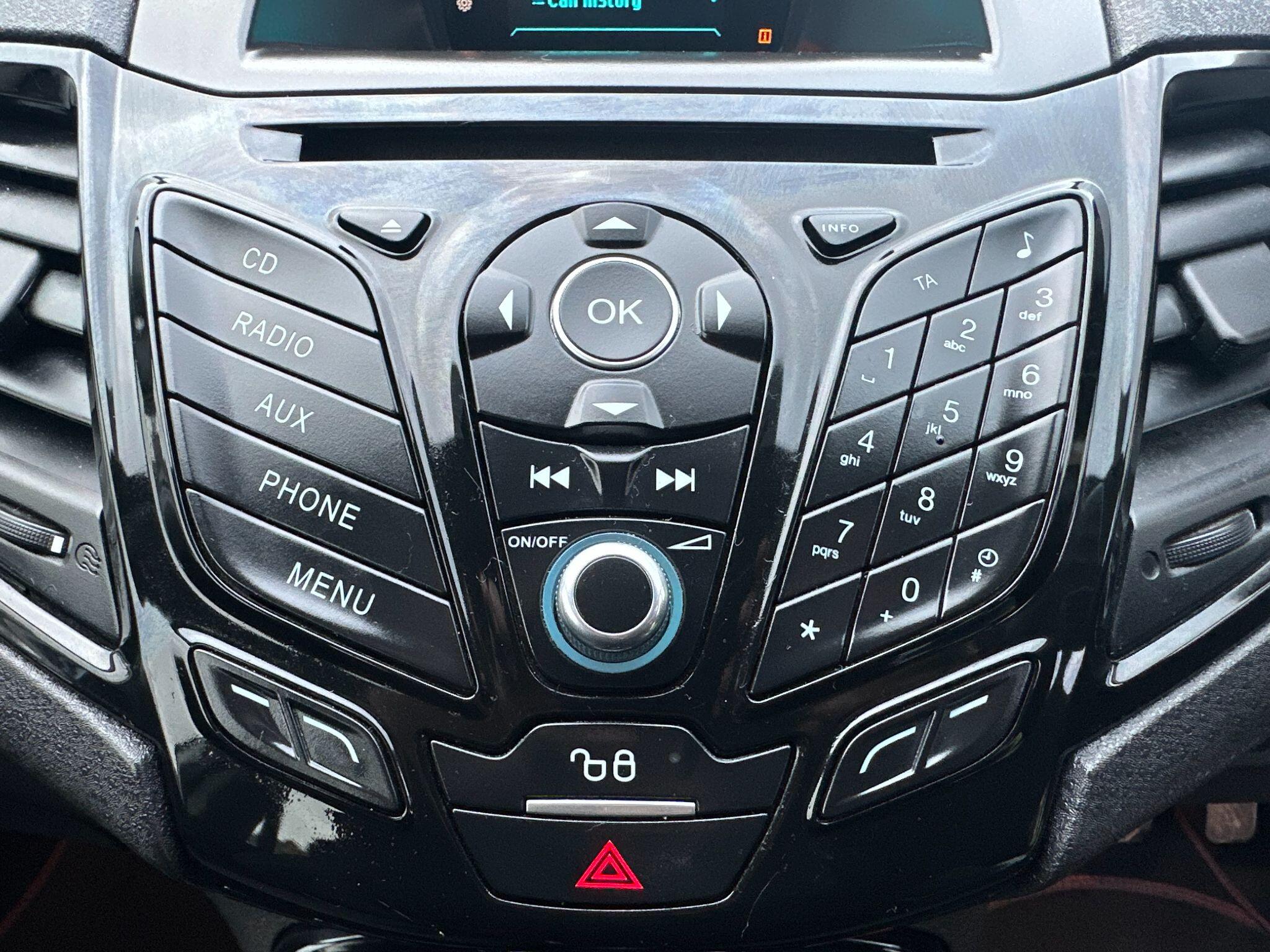 2015 Ford Fiesta image 45
