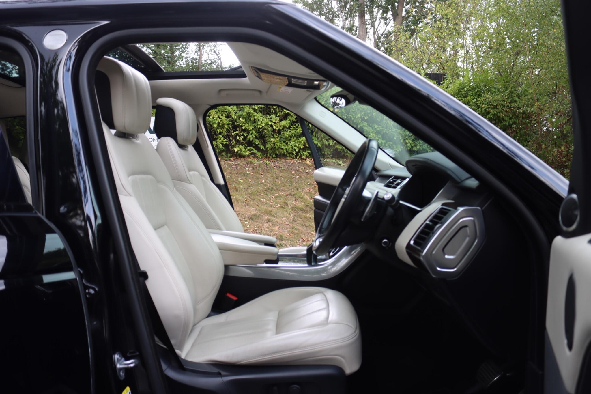 Land Rover Range Rover Sport view 10