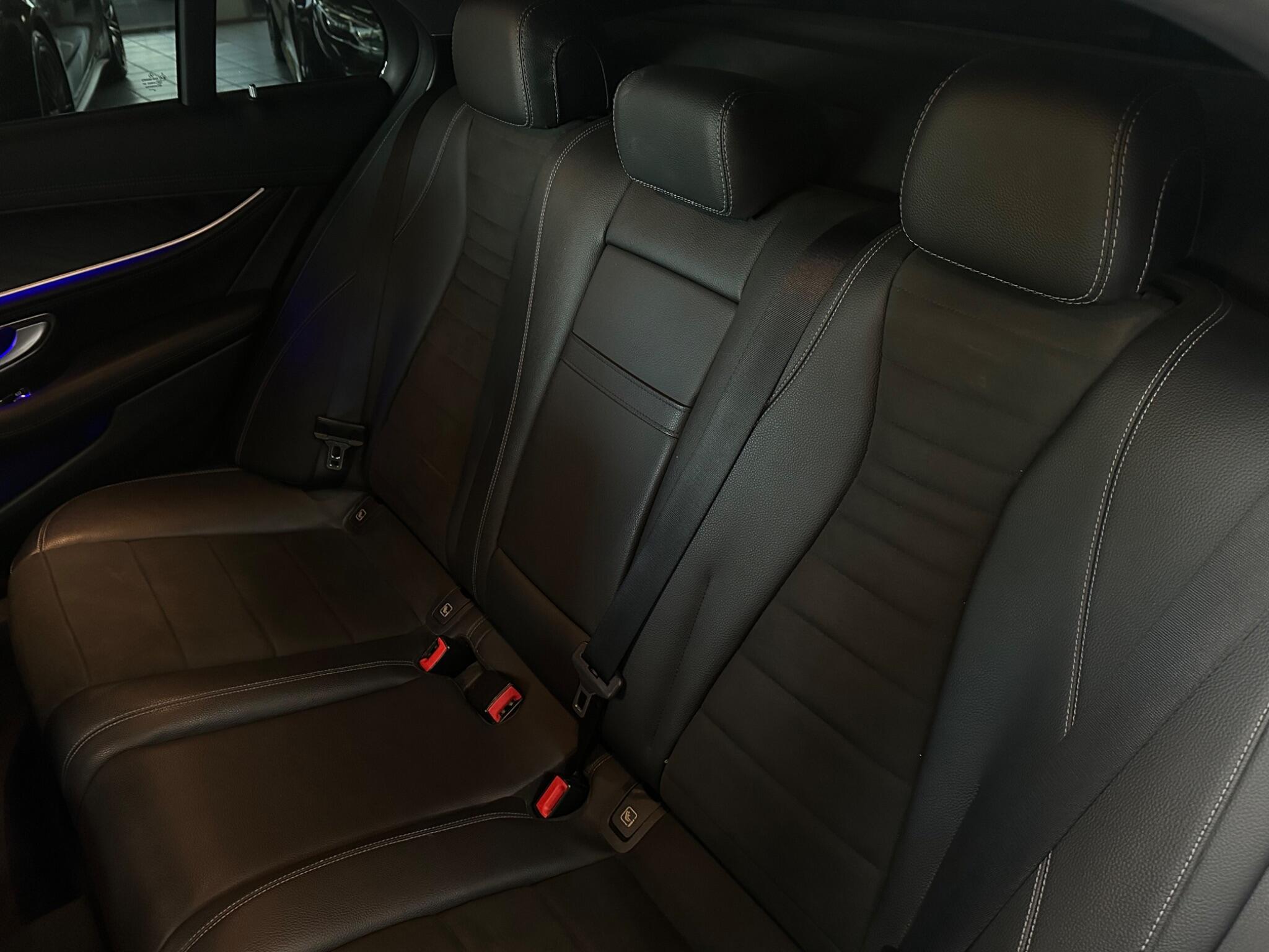 Mercedes-Benz E Class view 36