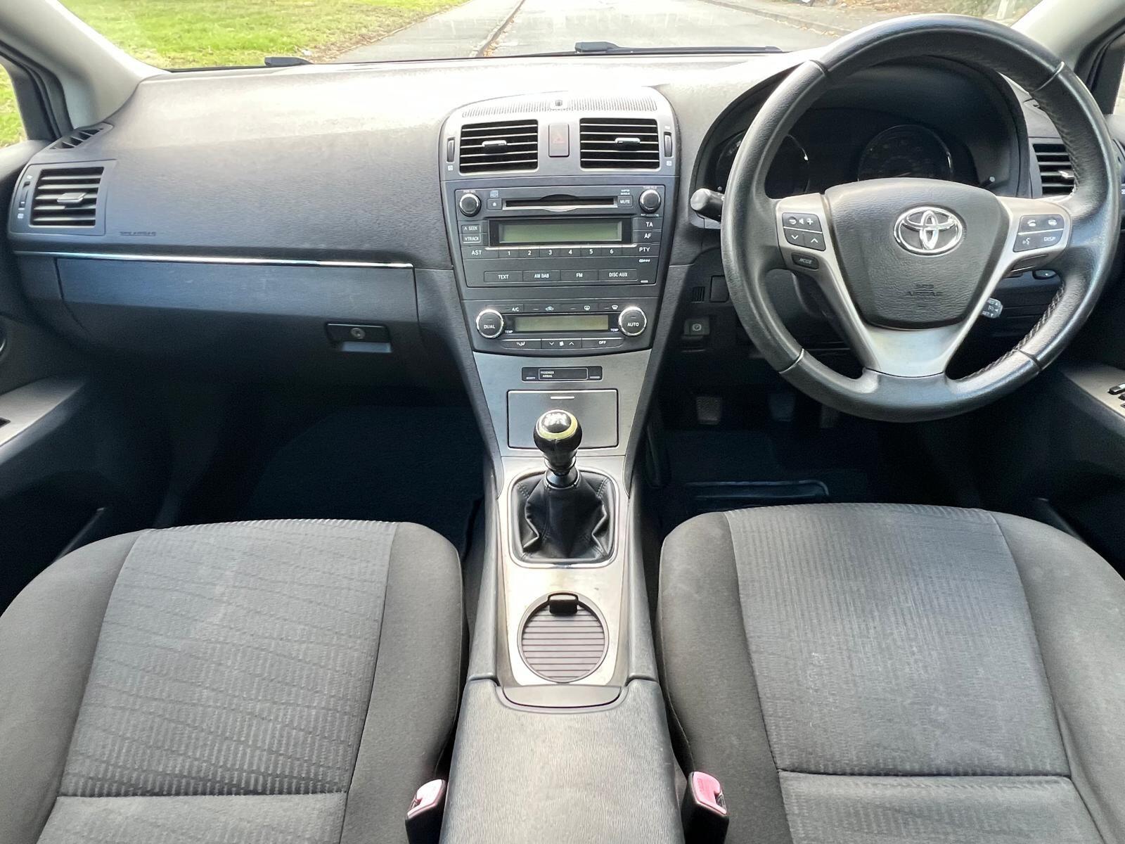 Toyota Avensis view 21