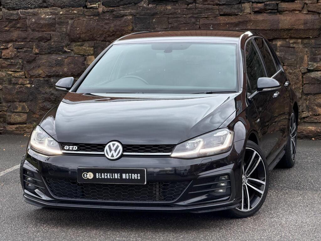 Volkswagen Golf view 3