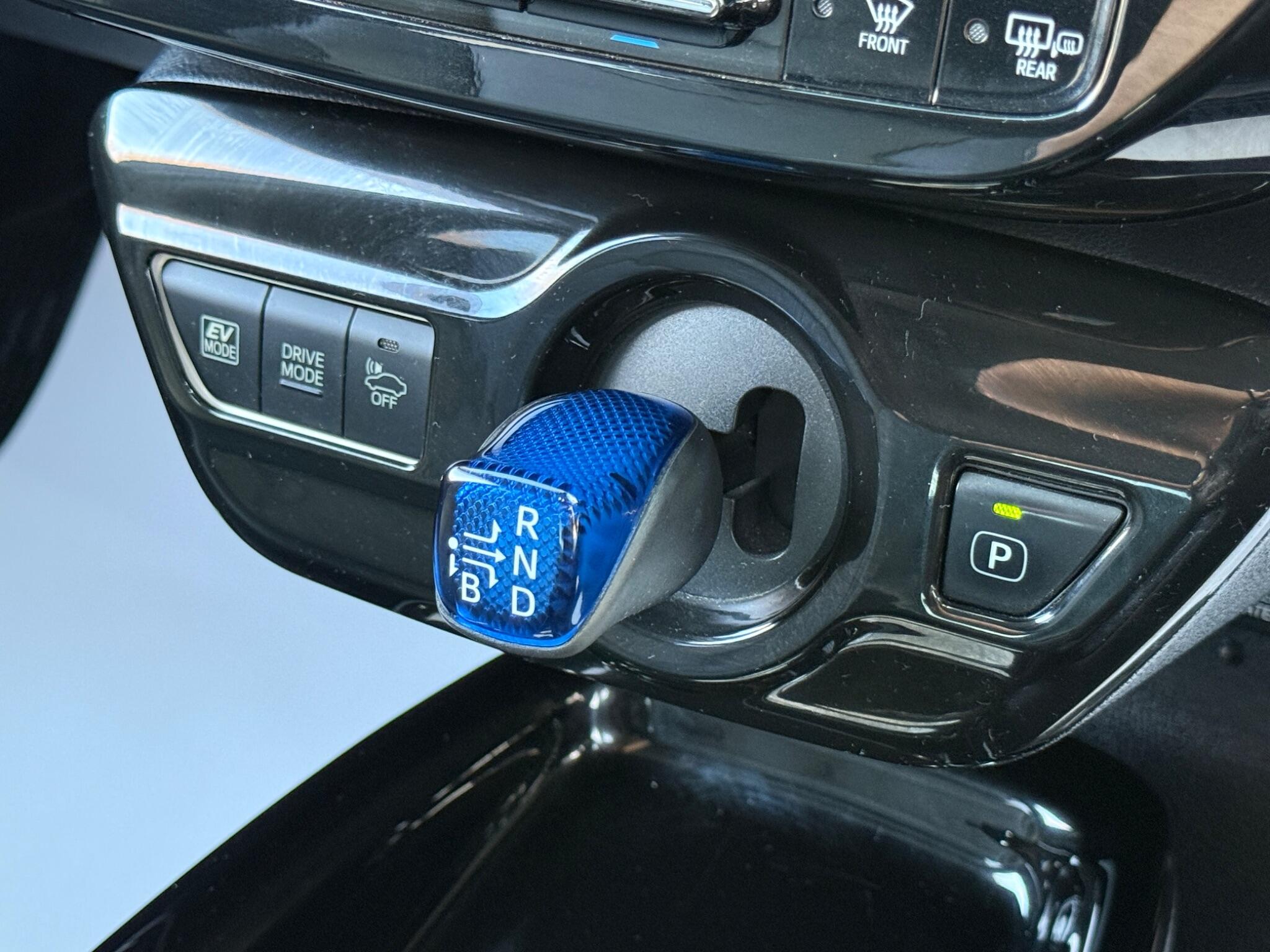 Toyota Prius - Image 66