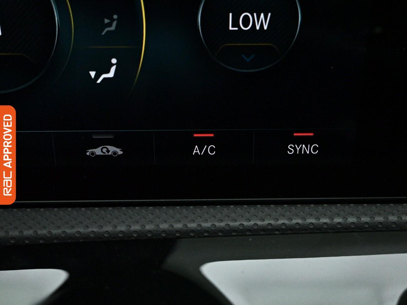 Mercedes-Benz Cla view 19
