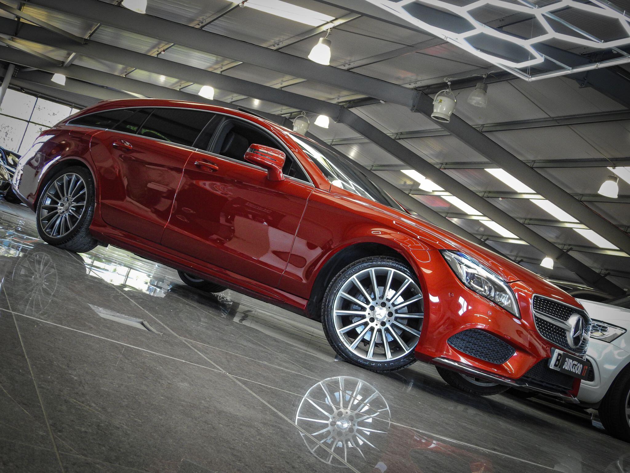 Mercedes-Benz CLS view 2