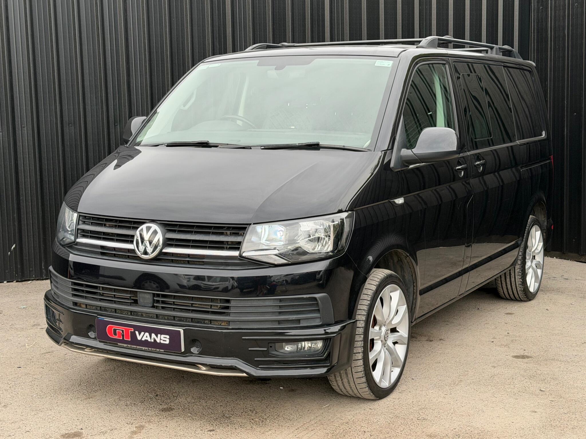 Volkswagen Transporter view 9