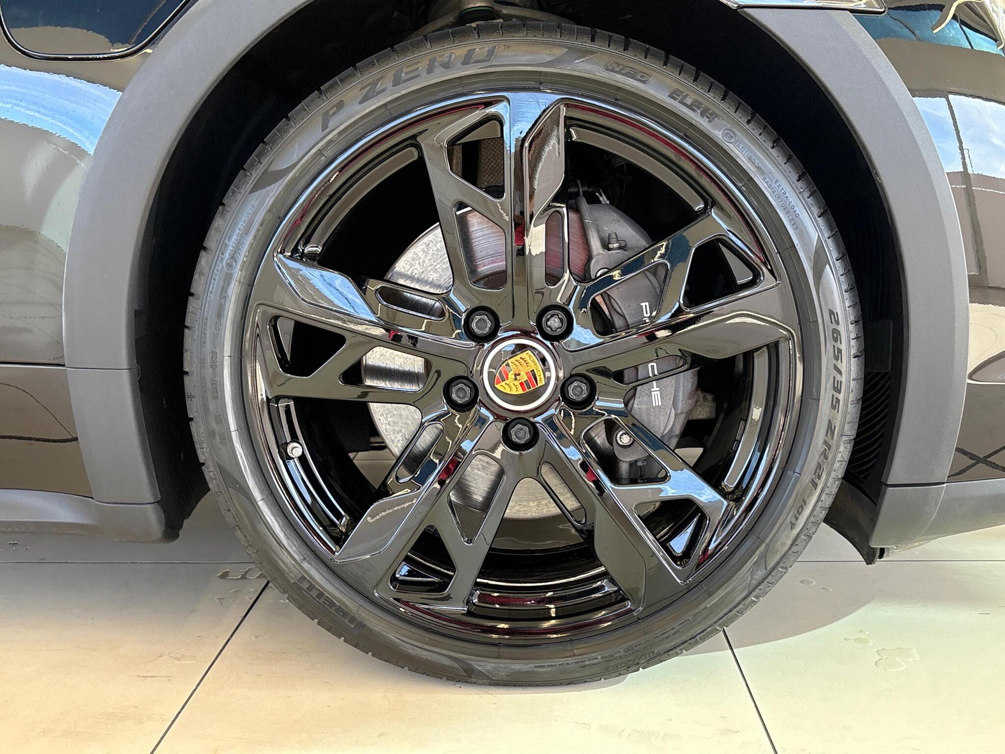 Porsche Taycan view 24